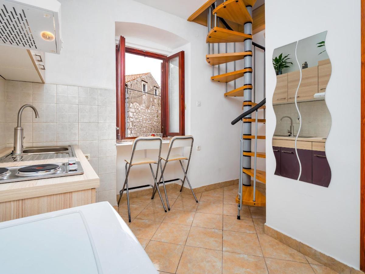 Studioapartman Bb5, Rijeka Eksteriør billede